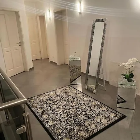 Traumhafte In Villa Fischamend